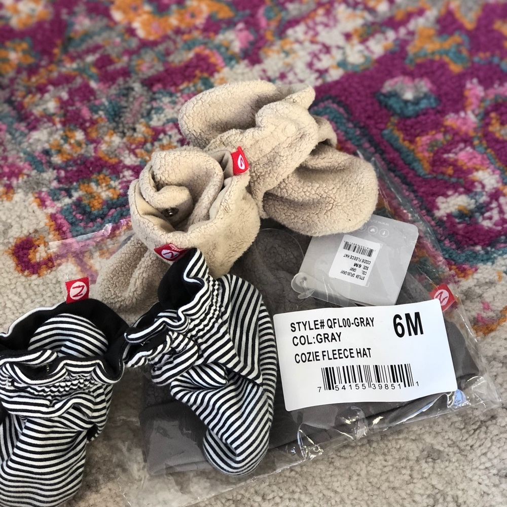 6month Zutano booties/hat